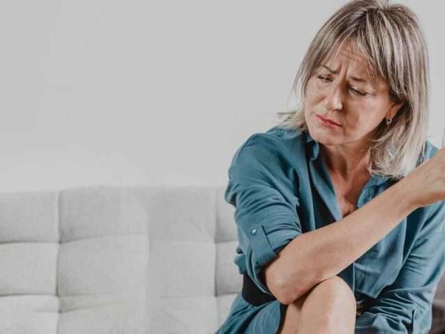 How to Treat Menopause Joint Pain Effectively